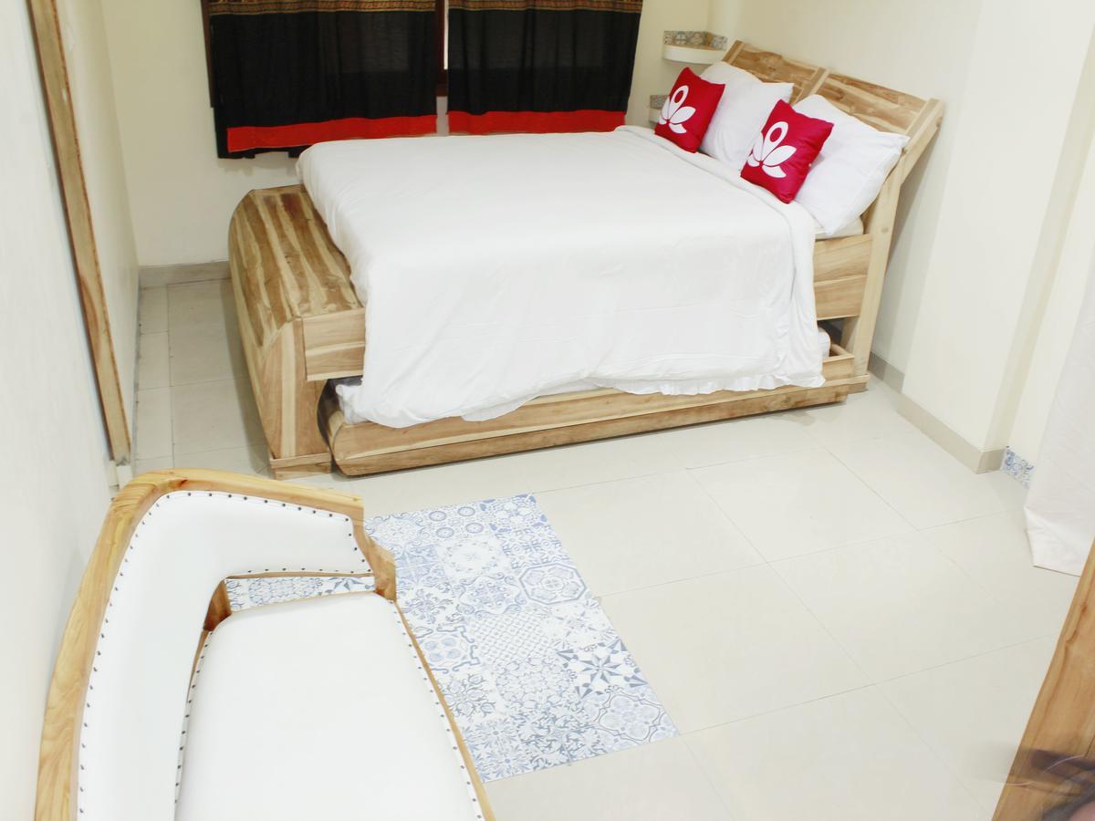 Zen Rooms Cassa Dua Pasteur Бандунг Экстерьер фото